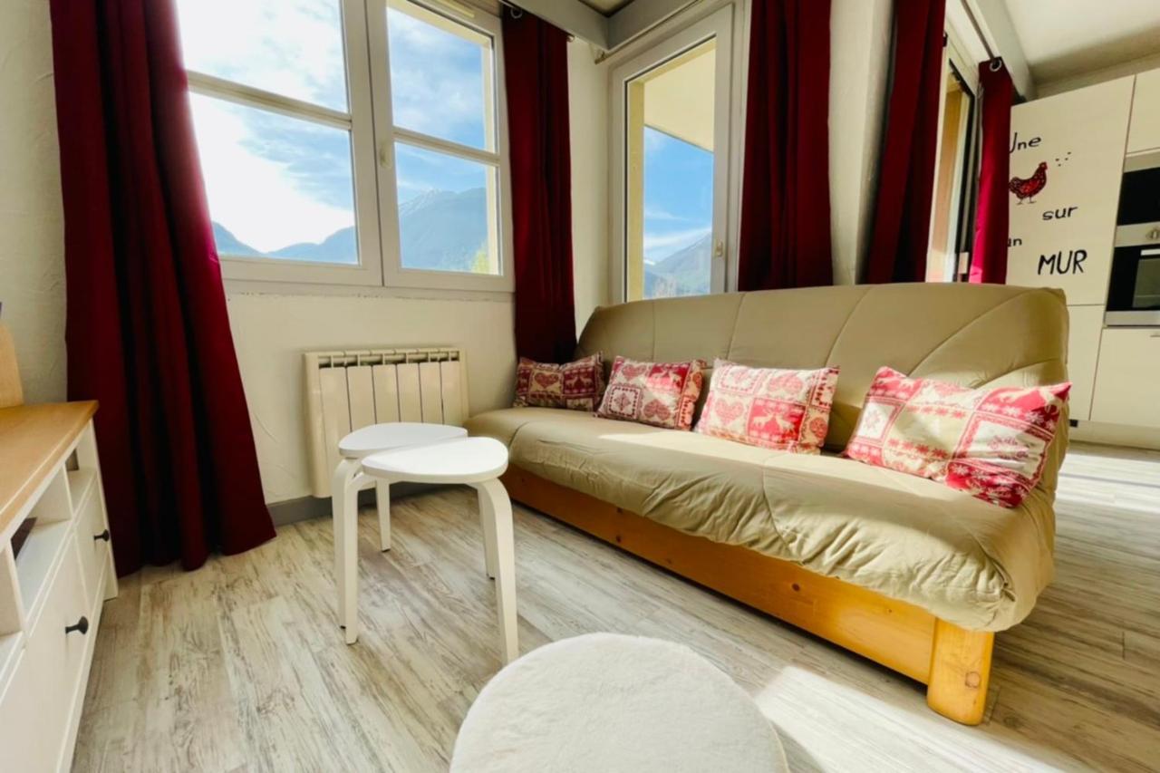 Bright 50 M With Balcony And View On The Valley Briançon Esterno foto